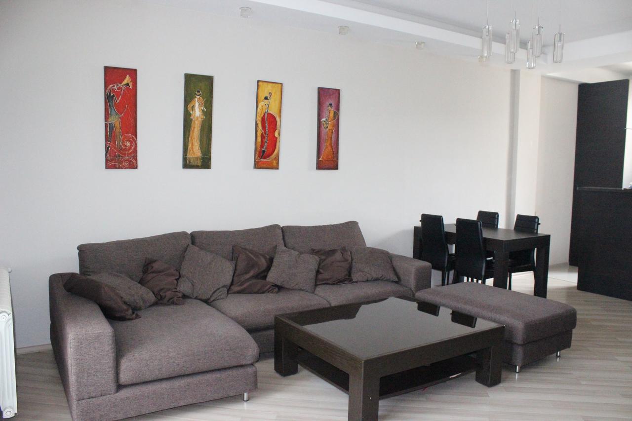 Mtatsminda Apartment Tbilisi Buitenkant foto